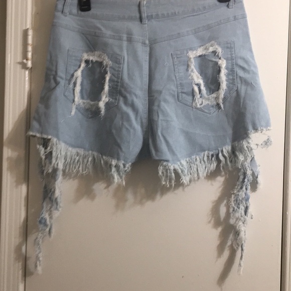 Studded shorts - Picture 4 of 4